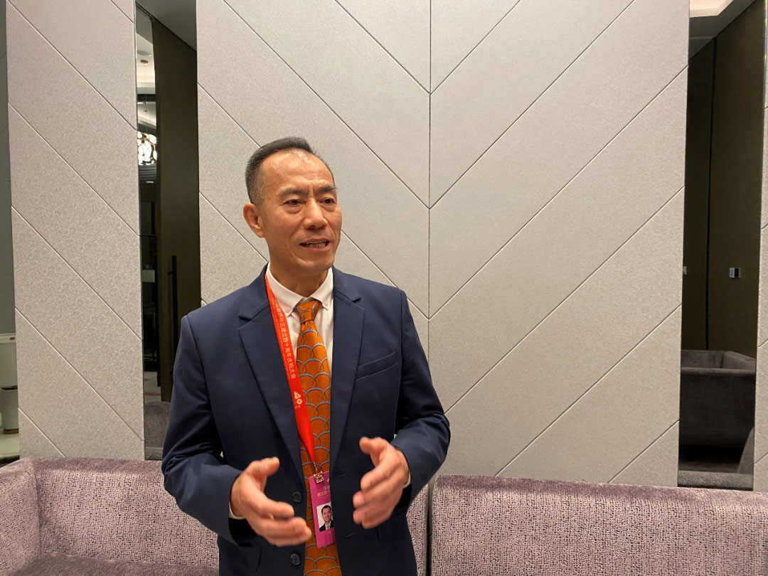 Mr.Li Jianquan is interviewed